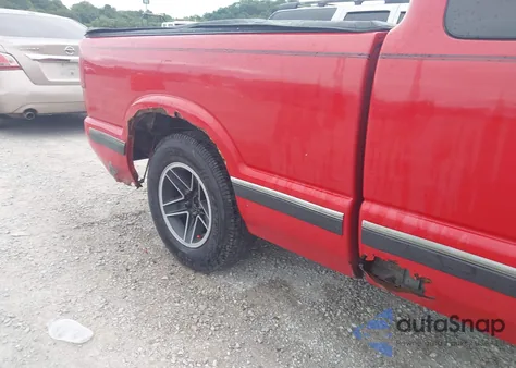 1996 Chevrolet S Truck S10 from USA, damaged, VIN 1GCCS1942T8191946